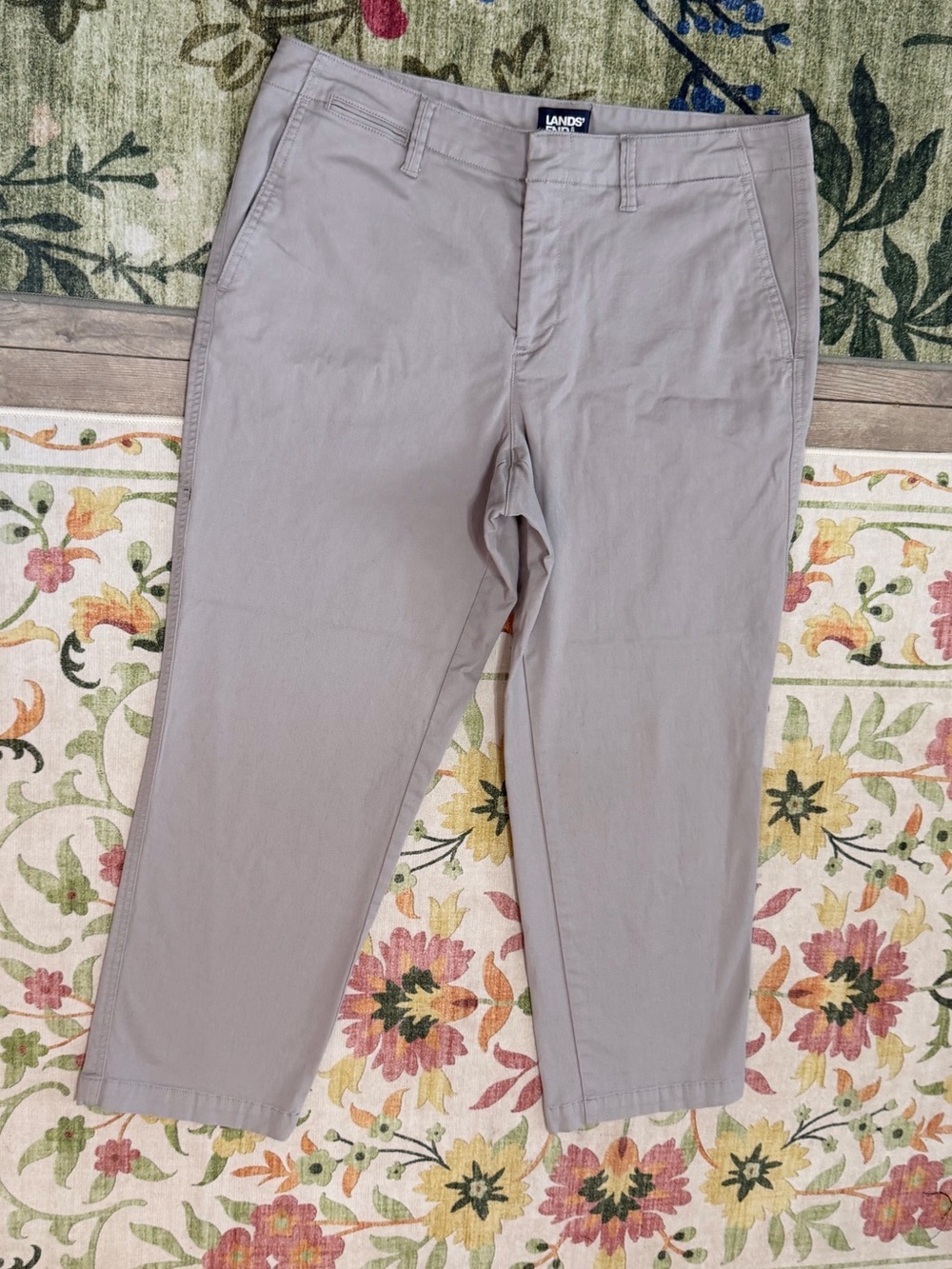 Lands' End Women’s Capris Chino Pants in Light Taupe Size 12 Petite